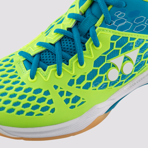 yonex power cushion 03 zm